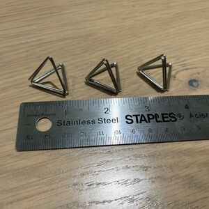 Triangle Metal Place Card Holders (36pc)